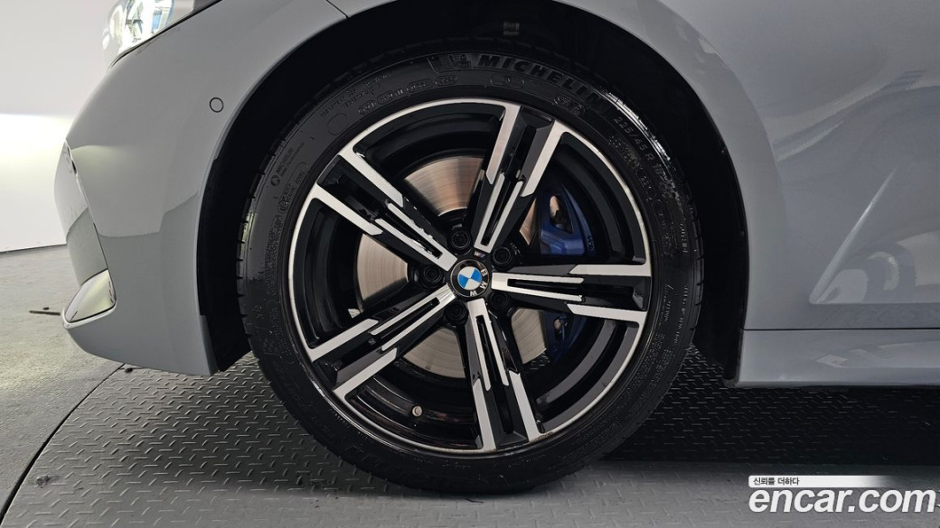 BMW 3-Series 320i M Sport, 2024