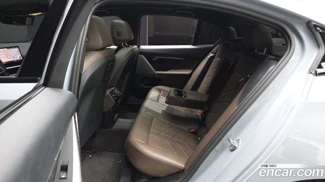 BMW 5-Series 520i M Sport, 2024