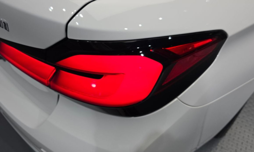 BMW 5-Series 520i Luxury, 2023