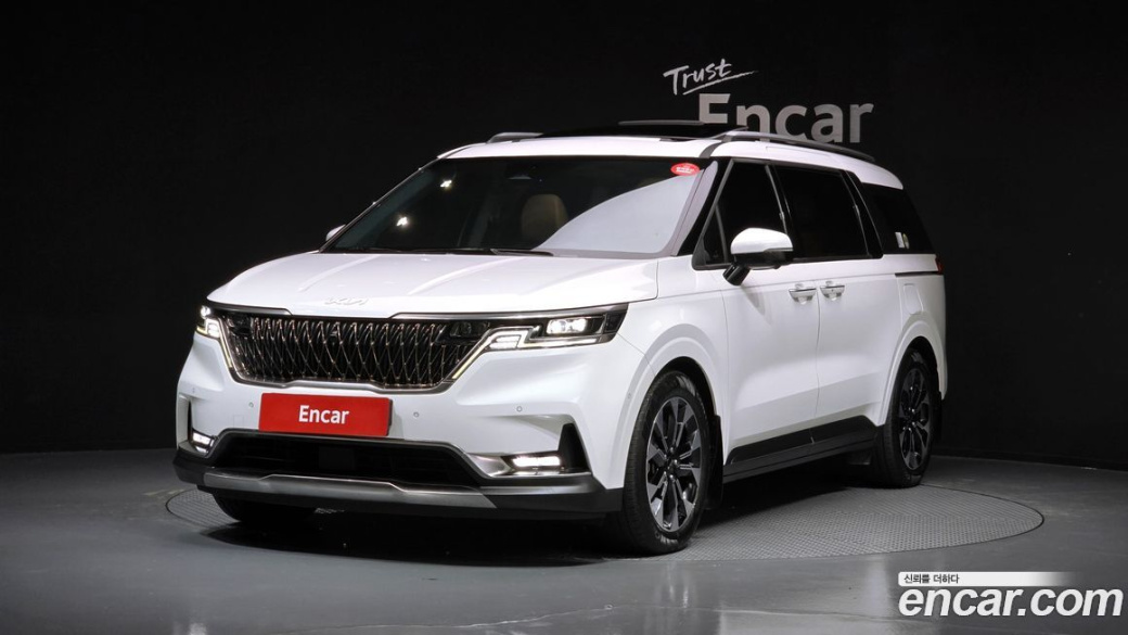 Kia Carnival 7-Seater Signature, 2022