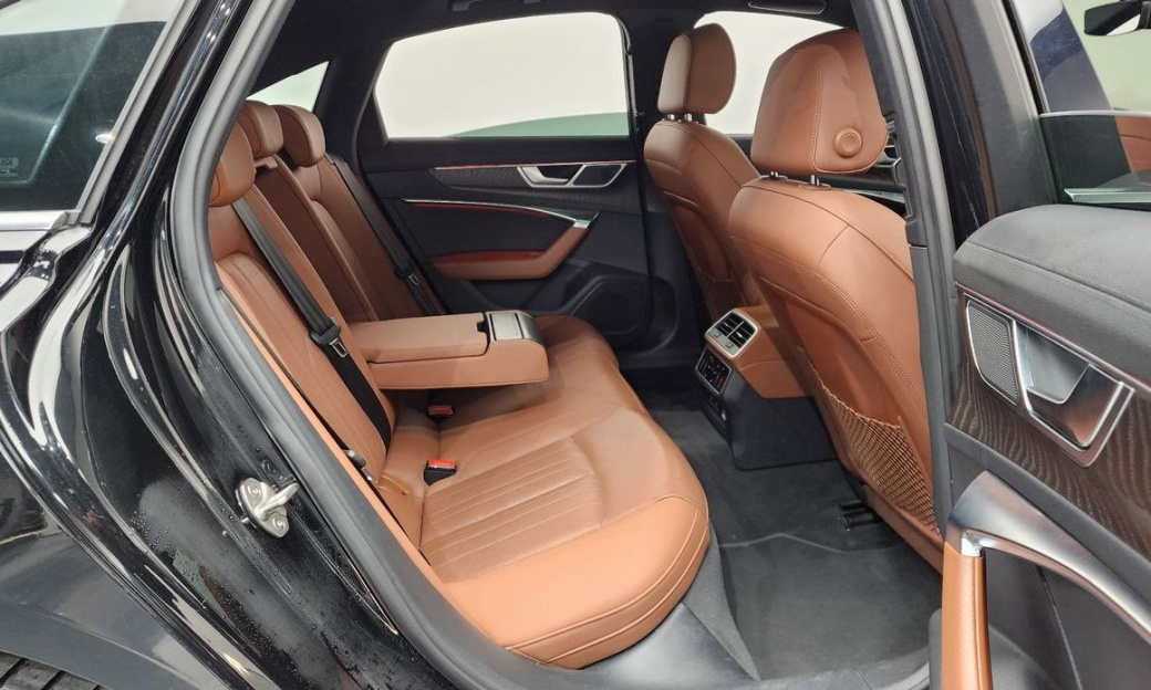 Audi A6 45 TFSI Premium, 2022