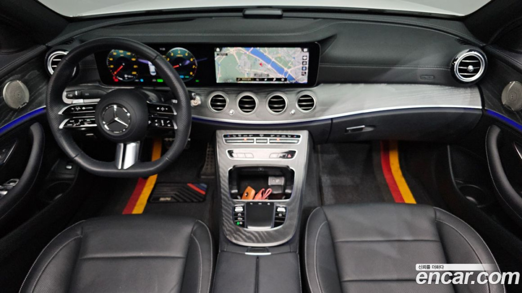 Mercedes-Benz E-Class E350 4MATIC AMG Line, 2023