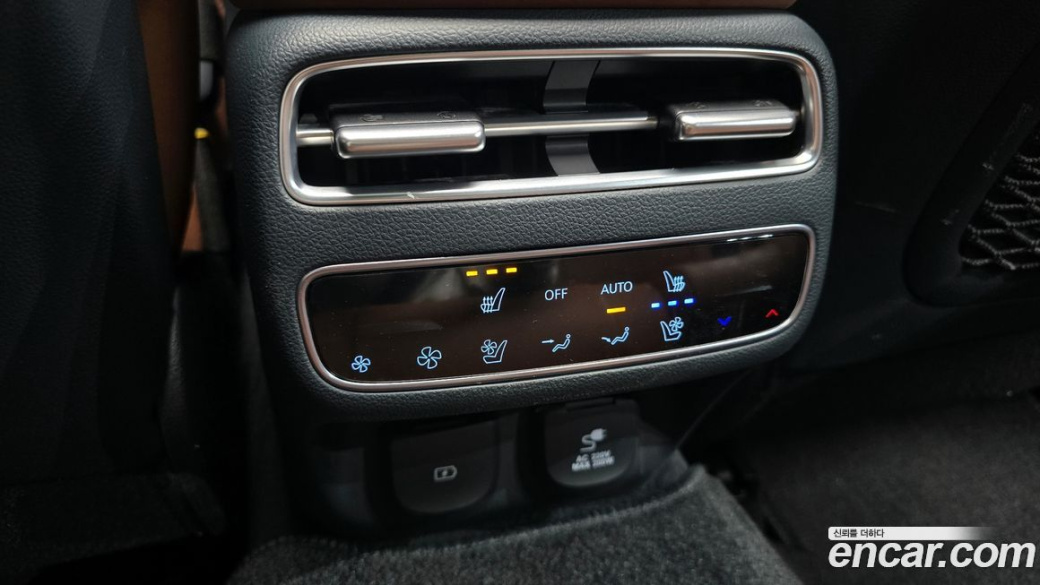 Genesis GV70 2.5T Gasoline 2WD, 2026