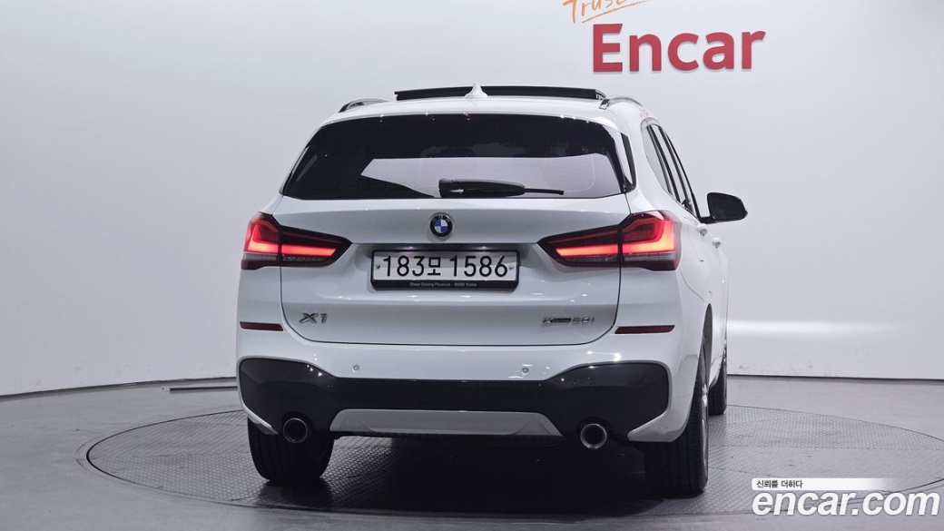 BMW X1 xDrive 20i M Sport, 2022