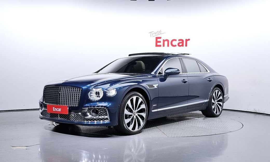 Bentley Flying Spur 4.0 Azure, 2024