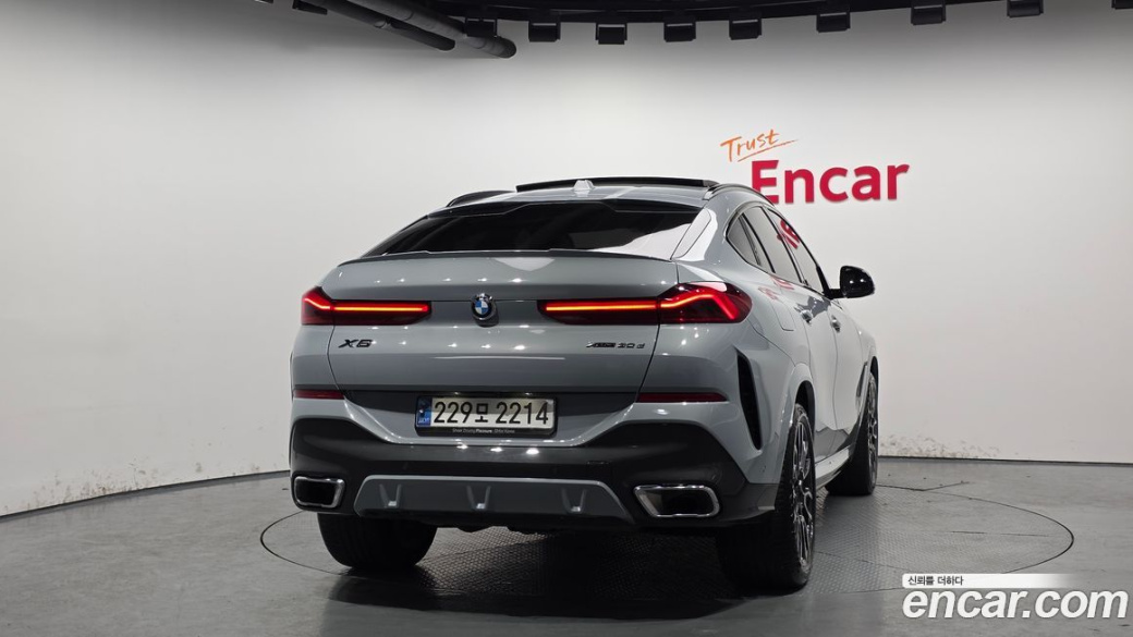 BMW X6 xDrive30d M Sport, 2025