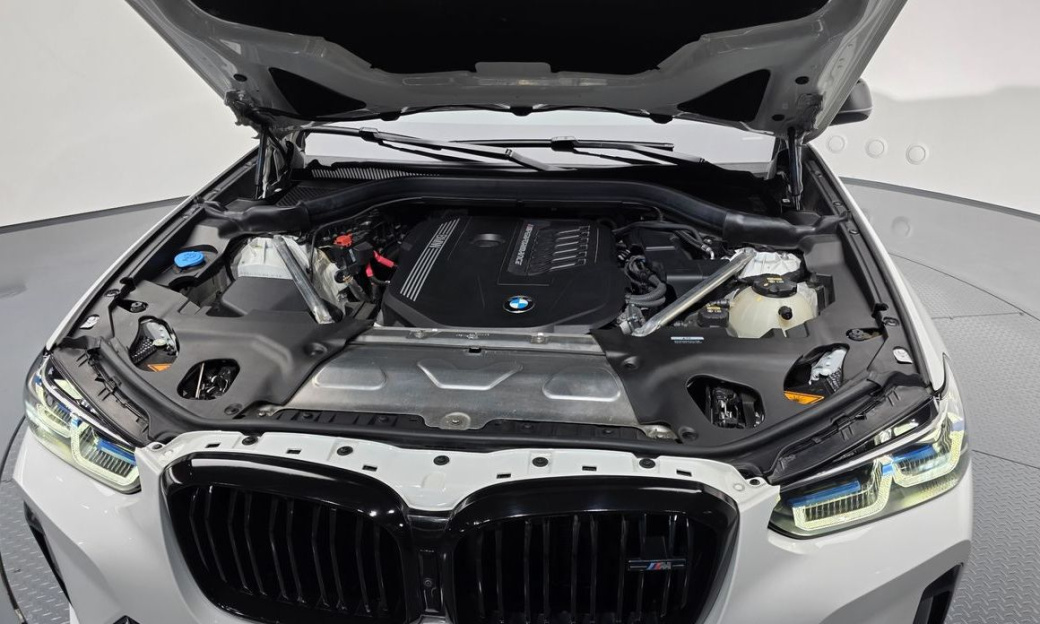 BMW X4 xDrive M40i, 2022