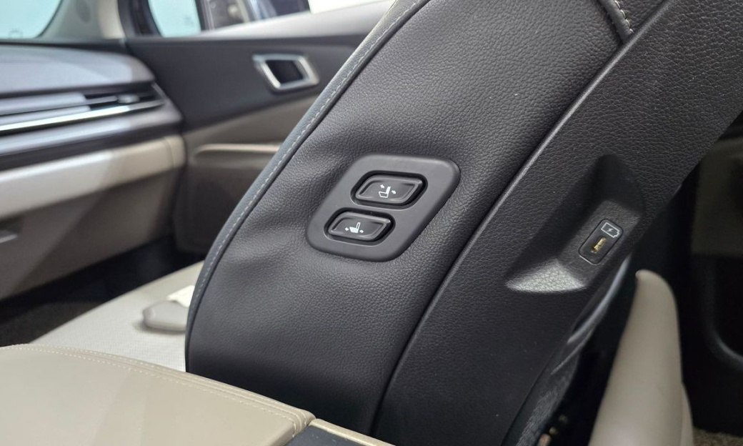 Kia Carnival 9-Seater Noblesse, 2024