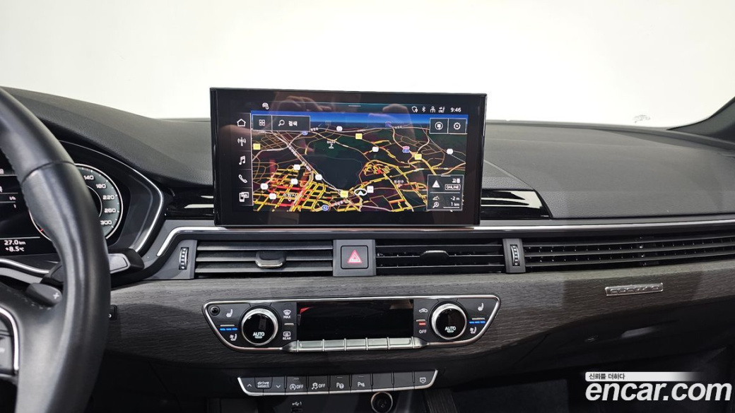 Audi A4 45 TFSI Quattro Premium, 2023