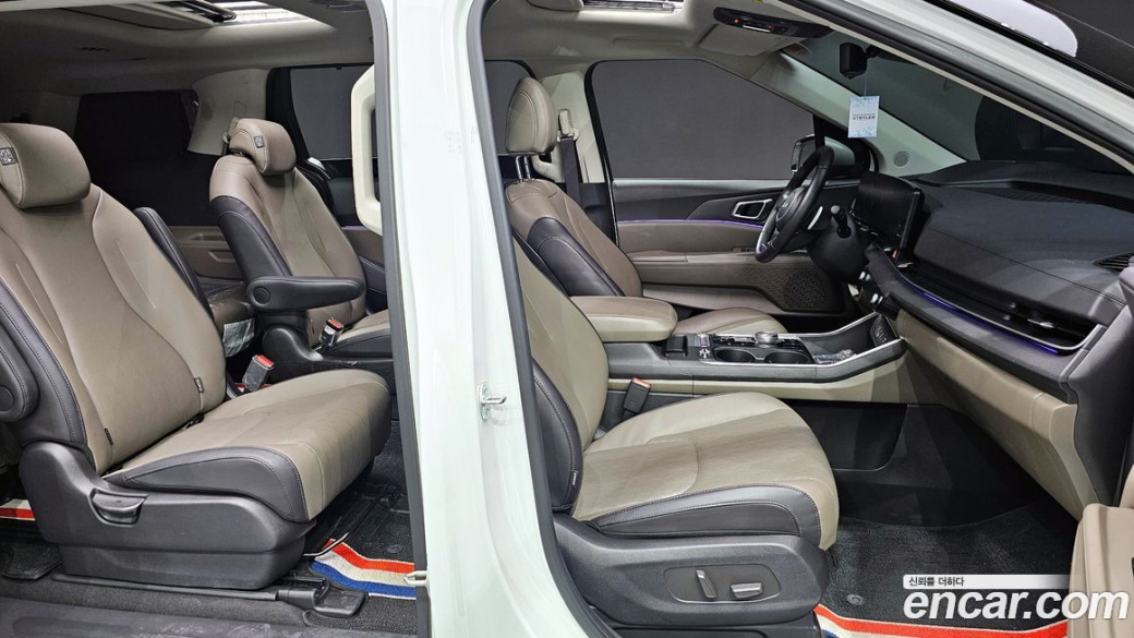 Kia Carnival 9-Seater Noblesse, 2025