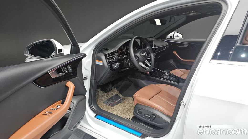 Audi A4 40 TFSI Premium, 2022