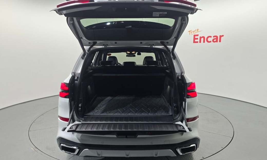 BMW X5 xDrive 40i M Sport, 2025