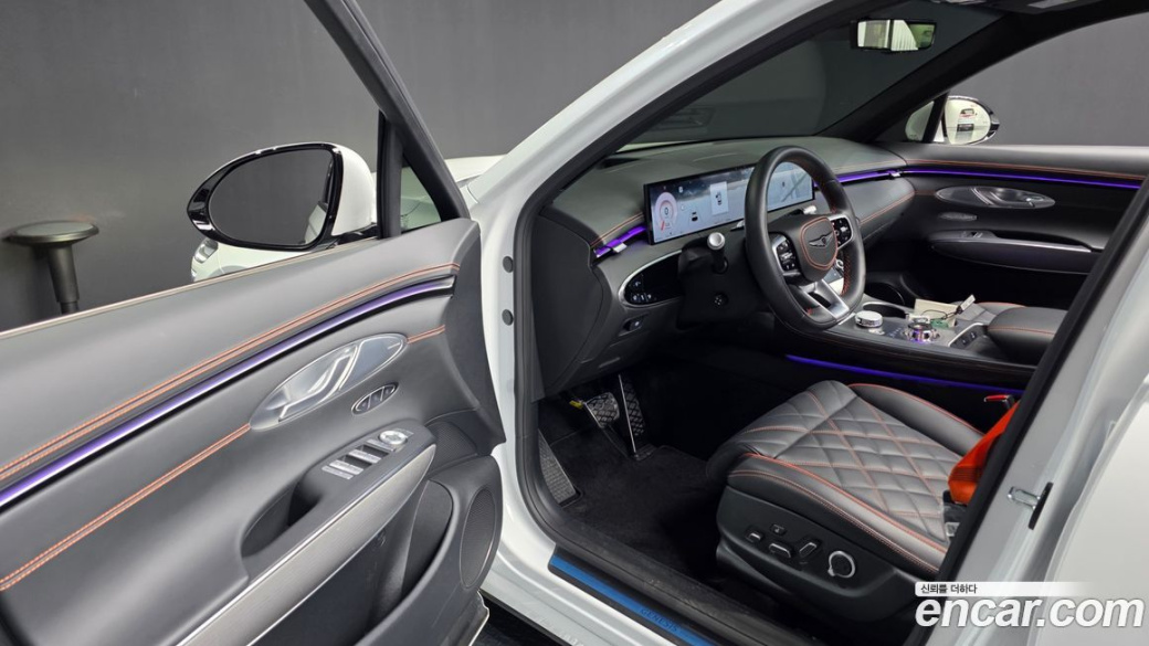 Genesis GV70 2.5T Gasoline AWD, 2025