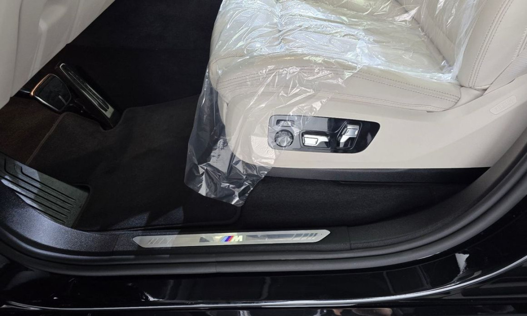 BMW X7 xDrive 40i M Sport 6STR, 2025