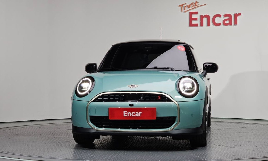 Mini Cooper Favoured, 2026