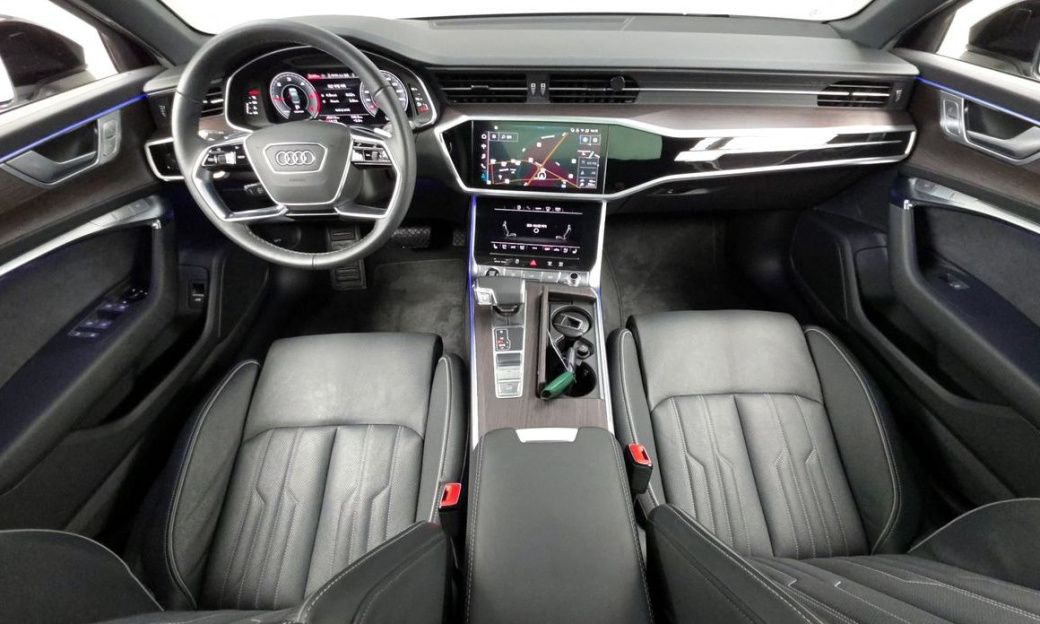 Audi A6 40 TDI Premium, 2025