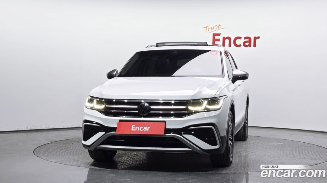 Volkswagen Tiguan 2.0 TSI Prestige, 2023