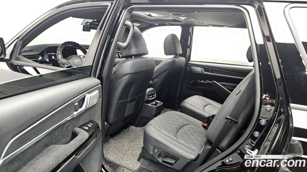 Kia Mohave Diesel 3.0 4WD 6-Seater, 2022