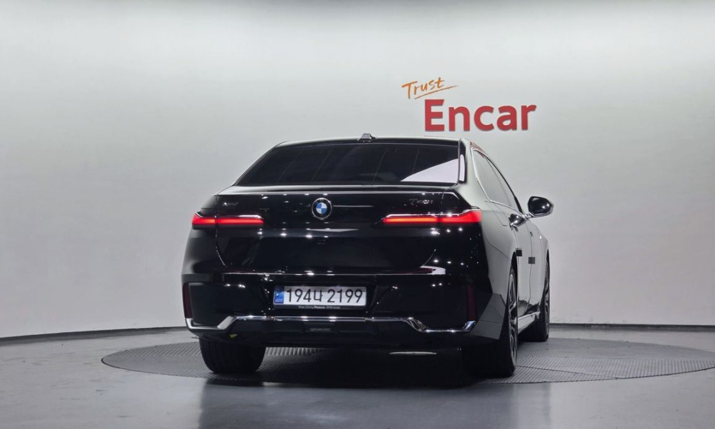BMW 7-Series 740i xDrive M Sport, 2024