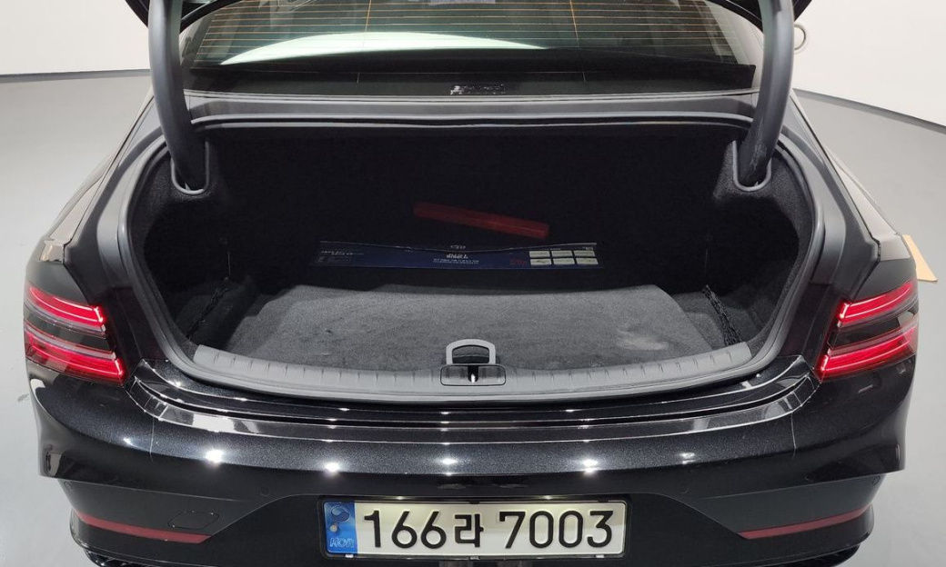 Genesis G80 Gasoline 2.5 Turbo AWD, 2025