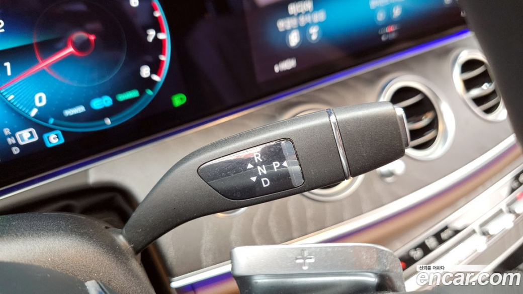 Mercedes-Benz E-Class E350 4MATIC Exclusive, 2023