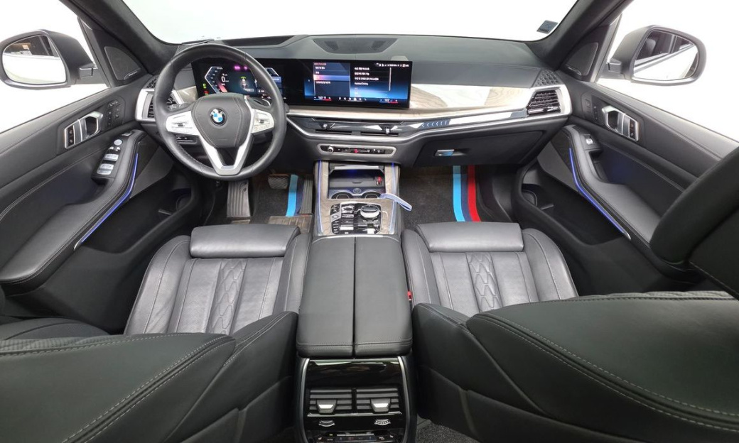 BMW X7 xDrive 40i Design Pure Excellence 6-Seater, 2024