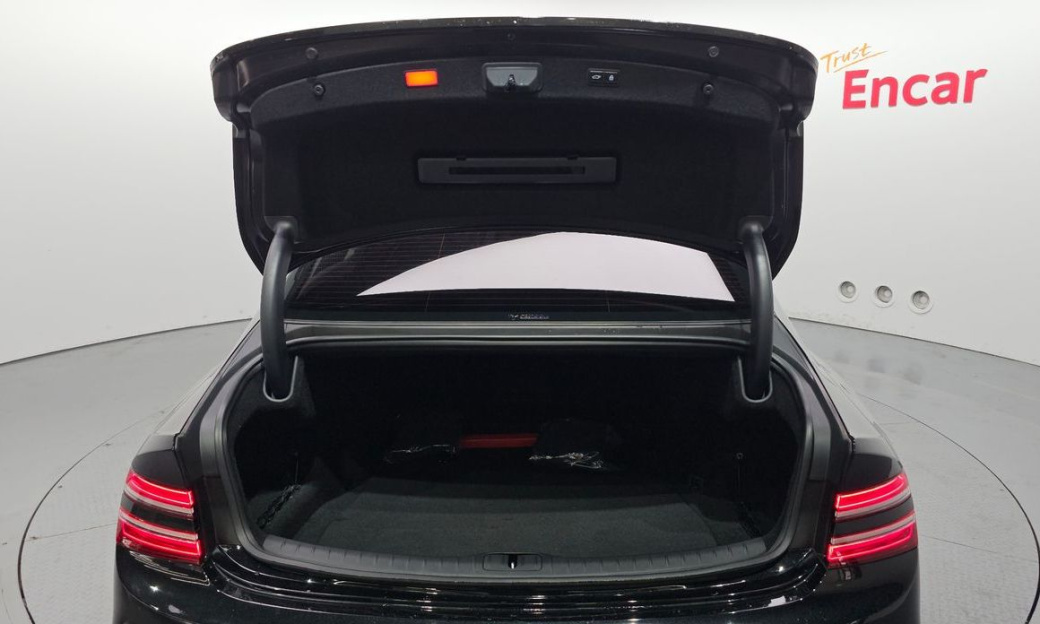 Genesis G80 Gasoline 2.5 Turbo AWD, 2026