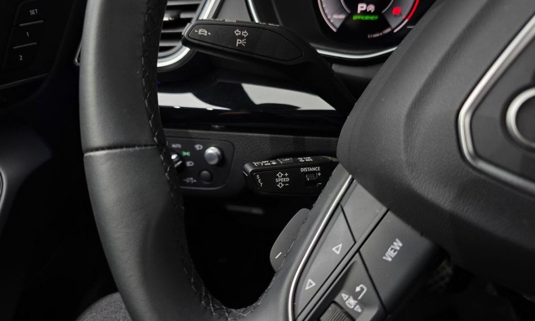 Audi Q5 45 TFSI Quattro Premium, 2024