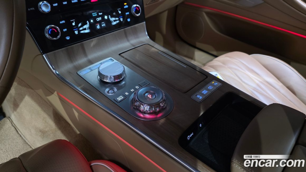 Genesis G80 Gasoline 2.5 Turbo AWD, 2025