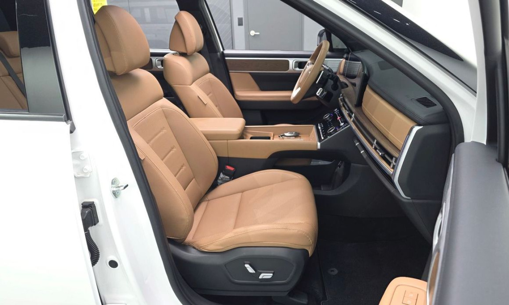 Hyundai Santafe Gasoline 2.5T 2WD, 2024
