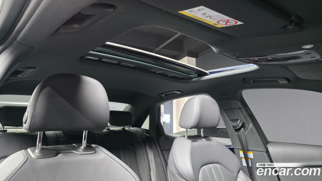 Audi A4 40 TFSI Premium, 2023