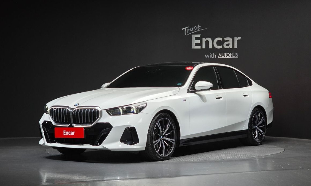 BMW 5-Series 530i xDrive M Sport, 2024