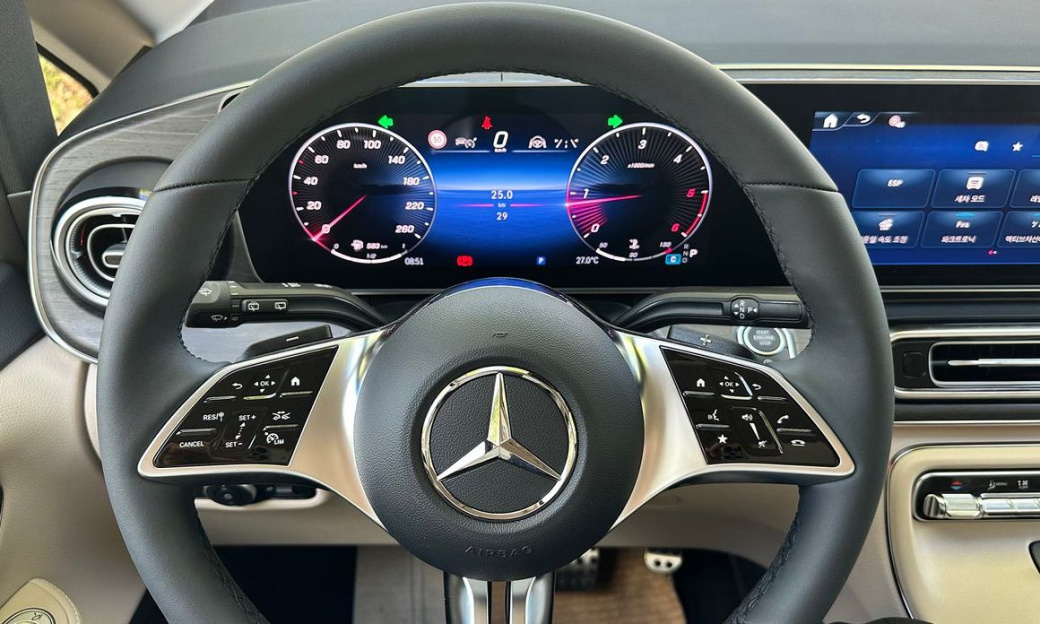 Mercedes-Benz V-Class V300 CDI, 2025