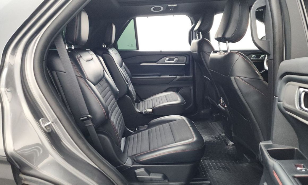 Ford Explorer 2.3 ST-Line 4WD, 2025