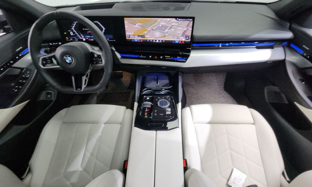 BMW 5-Series 520i M Sport, 2024
