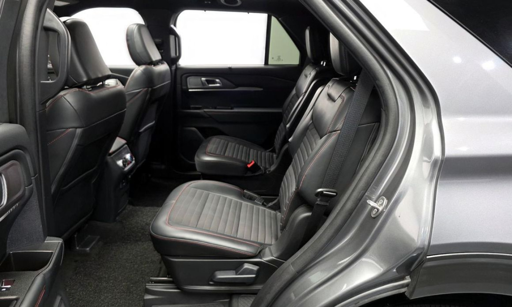 Ford Explorer 2.3 ST-Line 4WD, 2025