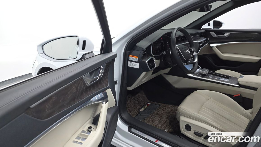 Audi A6 45 TFSI Quattro Premium, 2023