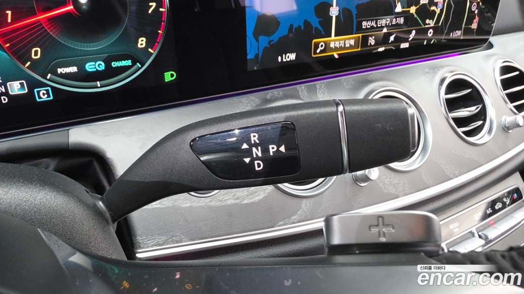 Mercedes-Benz E-Class E350 4MATIC AMG Line, 2023
