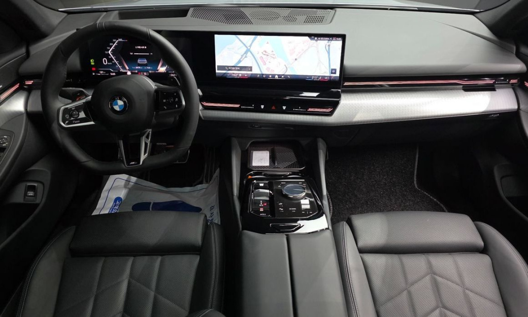 BMW 5-Series 520i M Sport, 2024