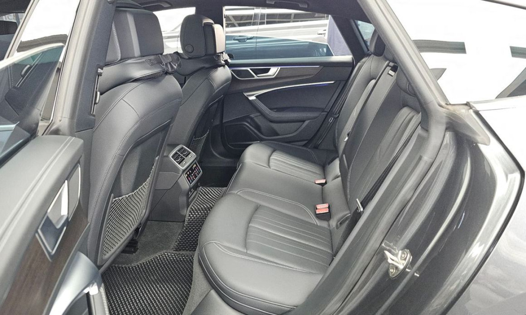 Audi A7 45 TDI Quattro Premium, 2022