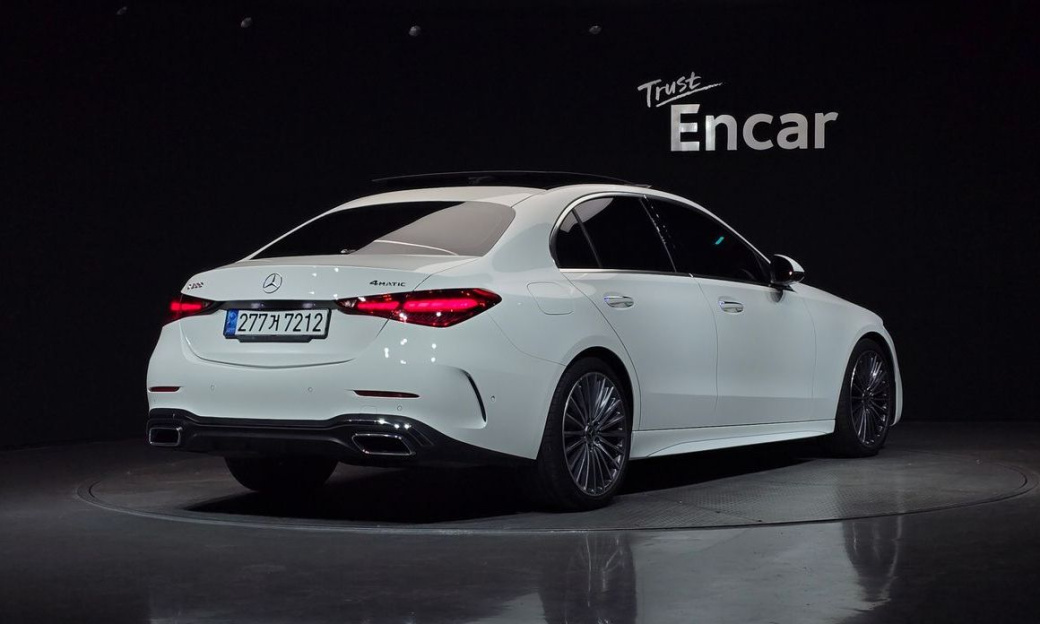 Mercedes-Benz C-Class C300 4MATIC AMG Line, 2023