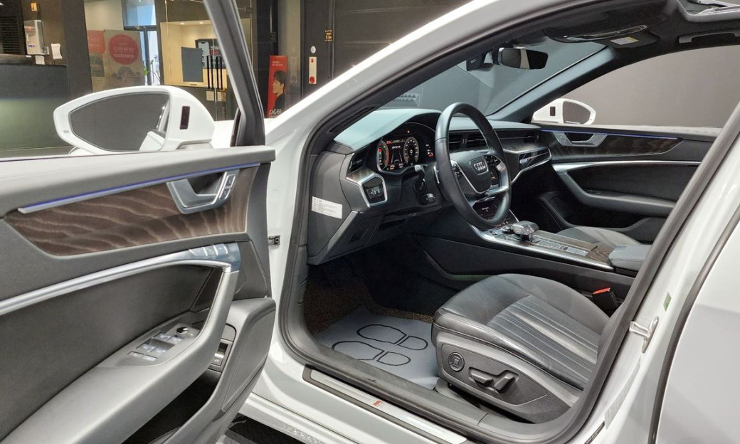 Audi A6 40 TDI Quattro Premium, 2022
