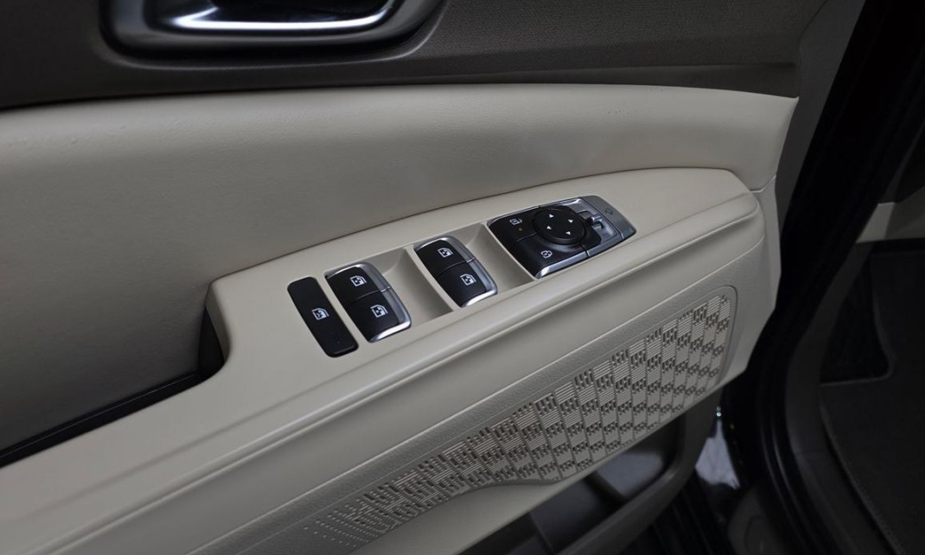 Kia Carnival 9-Seater Noblesse, 2025