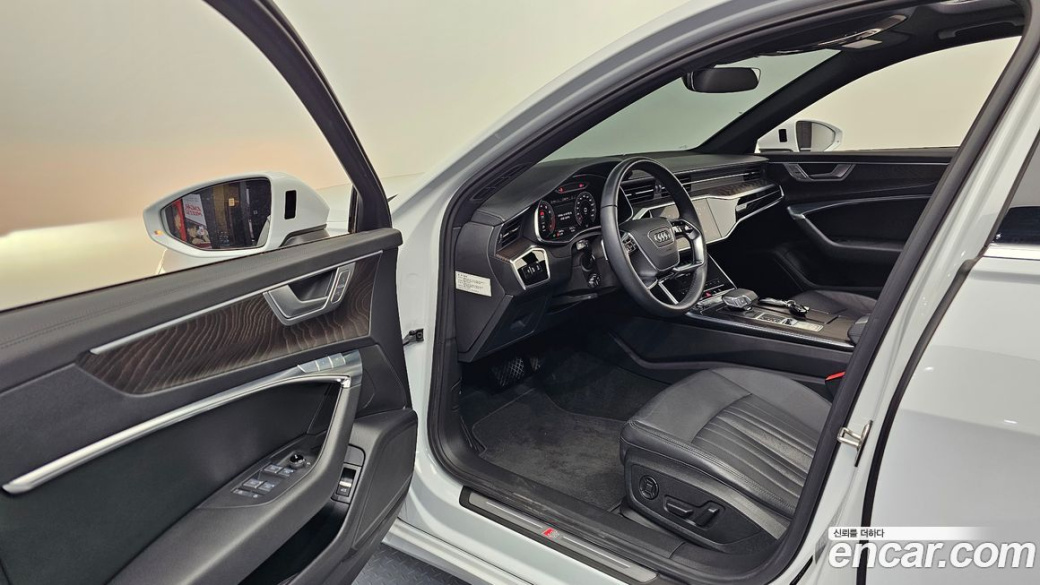 Audi A6 45 TFSI Quattro Premium, 2022