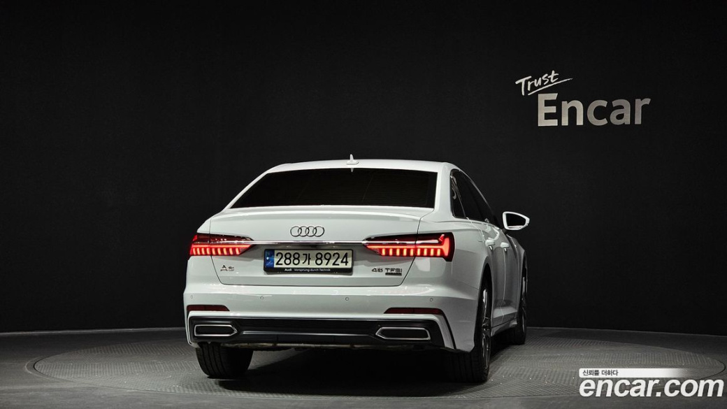 Audi A6 45 TFSI Quattro Premium, 2022