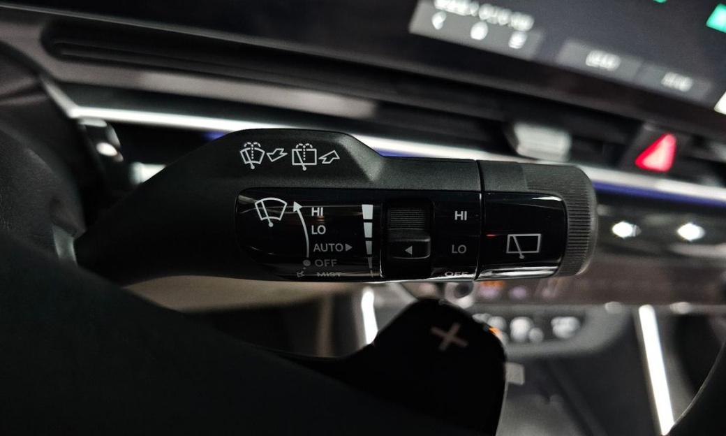 Kia Carnival 9-Seater Gravity, 2025