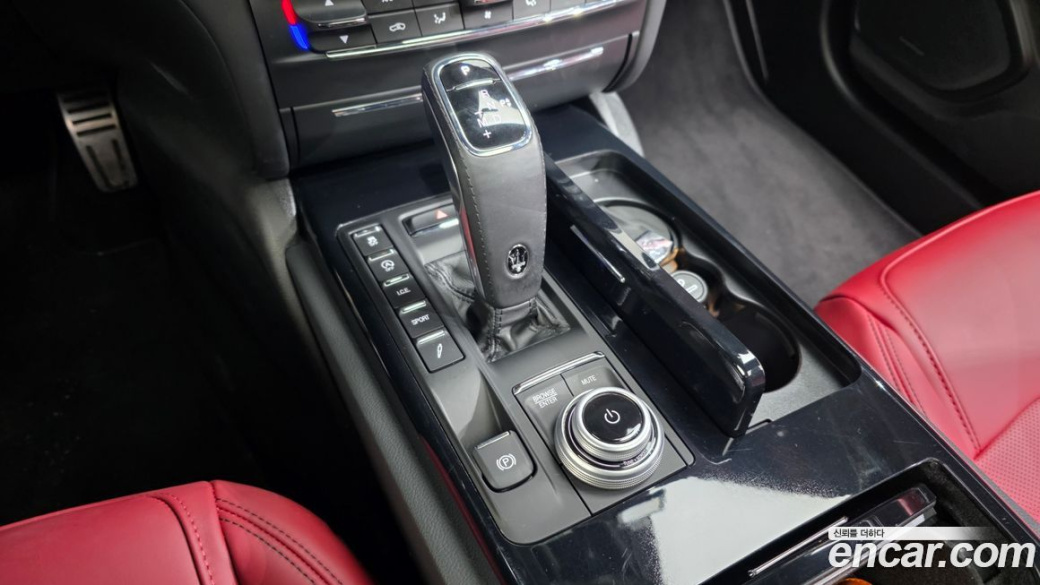 Maserati Ghibli 3.0 Modena, 2022