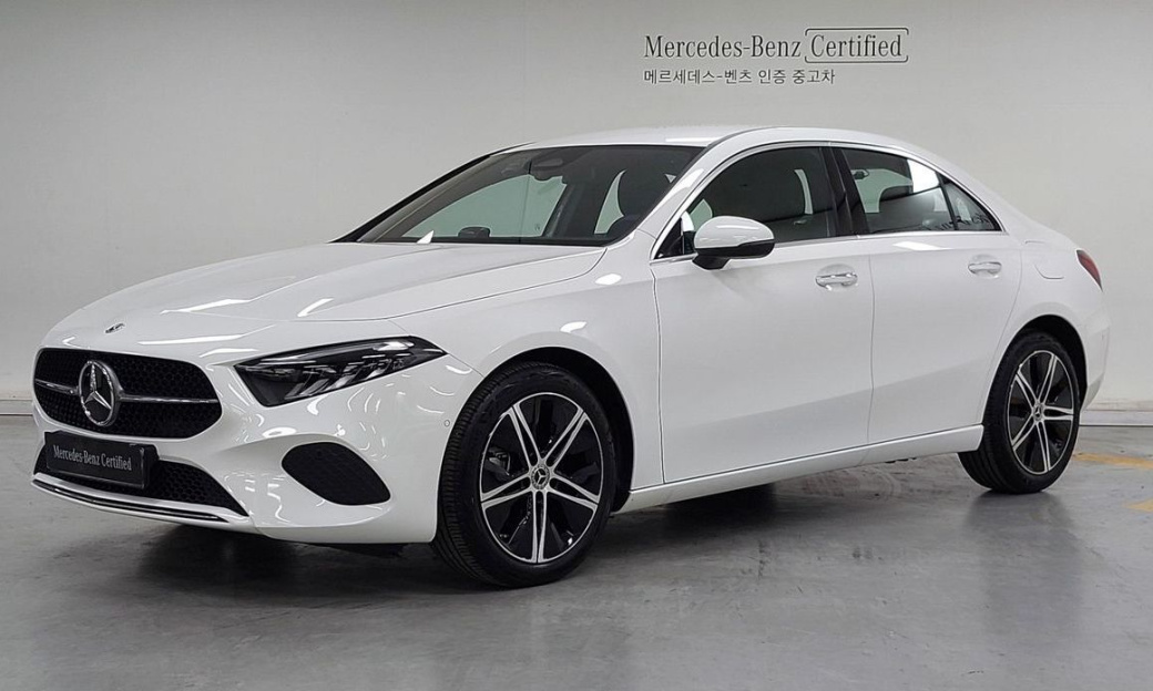 Mercedes-Benz A-Class A220 Sedan, 2026