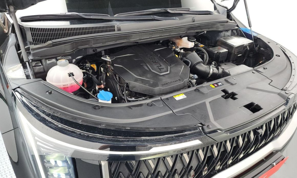 Kia Carnival 9-Seater Signature, 2025