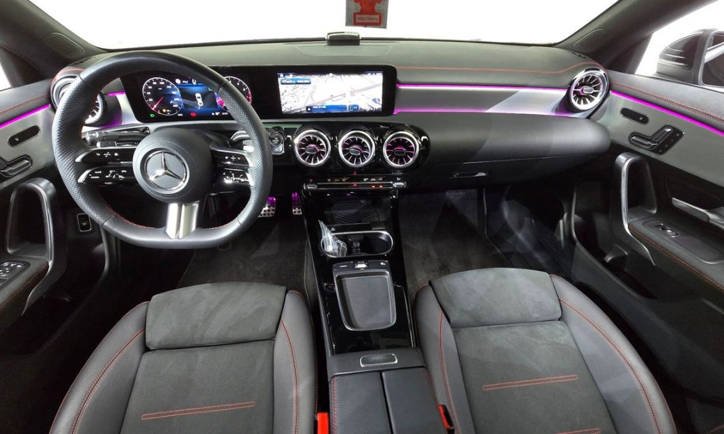 Mercedes-Benz CLA-Class CLA250 4MATIC, 2024